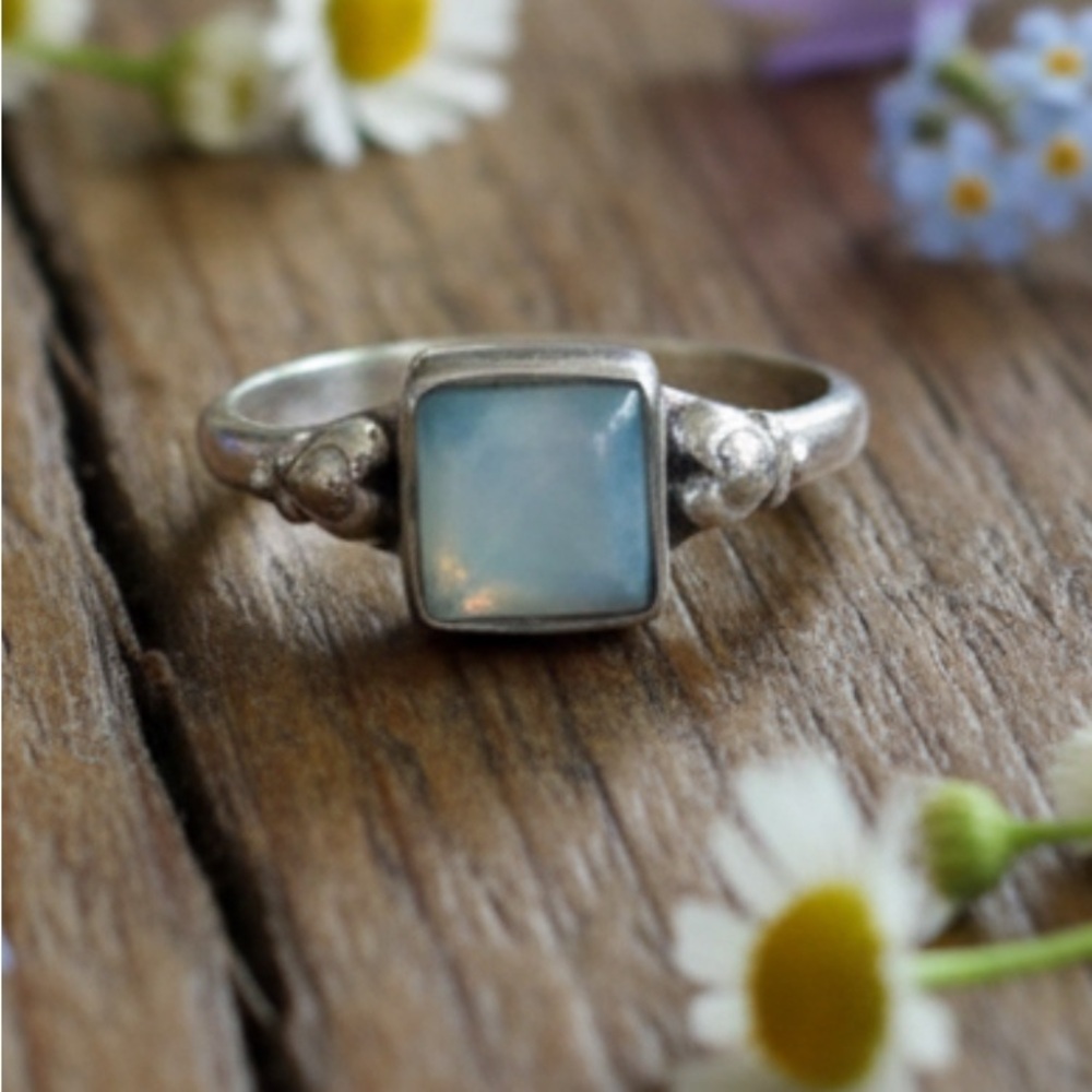 Elegant Sterling Silver Ring with White Stone